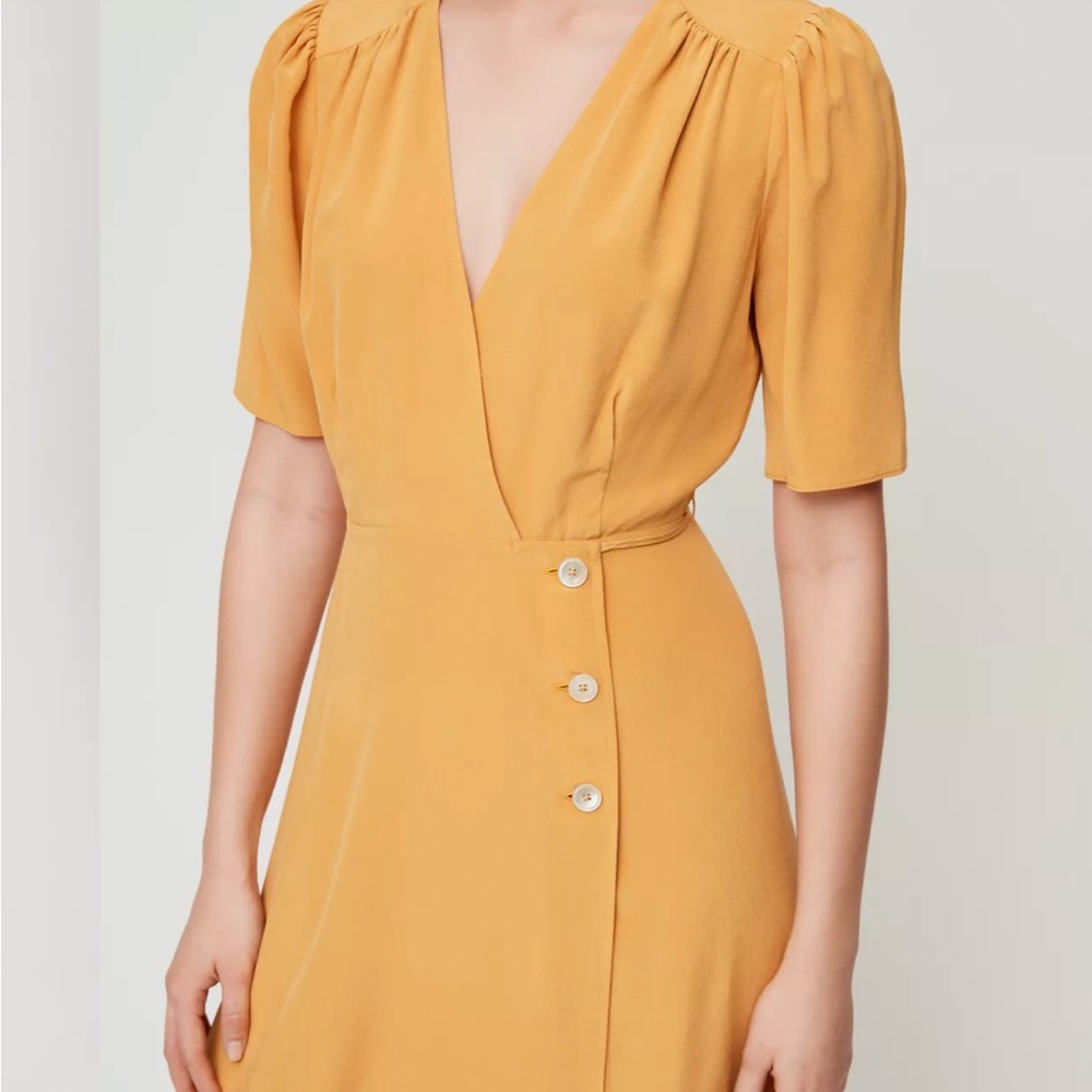 Aritzia Wilfred Mirabelle midi dress in Cairo yellow NWOT fits sz small